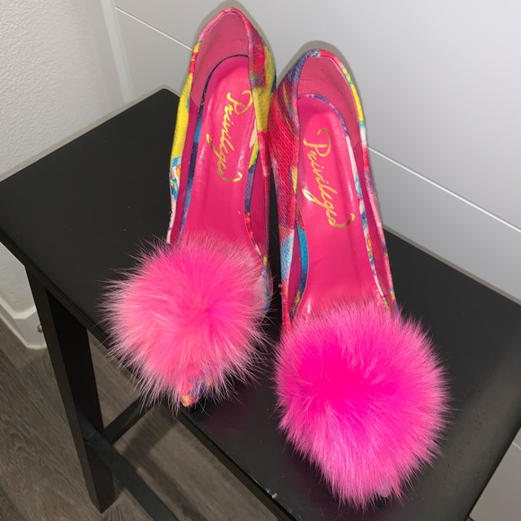 PRIVILEGED heel size 8.5 - Picture 3 of 12